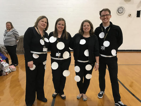 Are you looking for some amazing teacher Halloween costume ideas? Here are a few that would be easy for grade level individuals, groups, or partners to do!