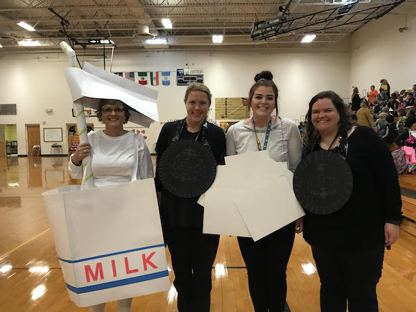 Are you looking for some amazing teacher Halloween costume ideas? Here are a few that would be easy for grade level individuals, groups, or partners to do!